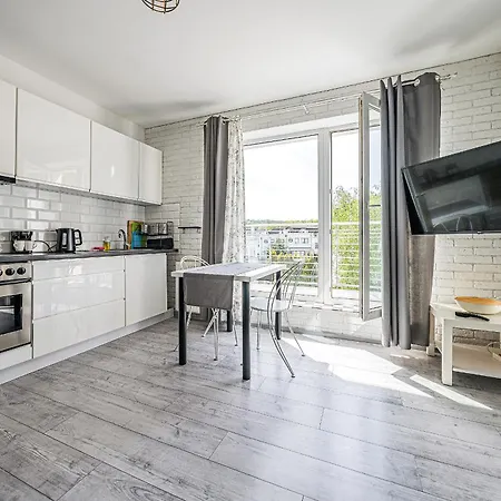 Pomorskie Bernadowska B&w غدينيا