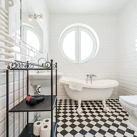 Pomorskie Bernadowska B&w شقة غدينيا